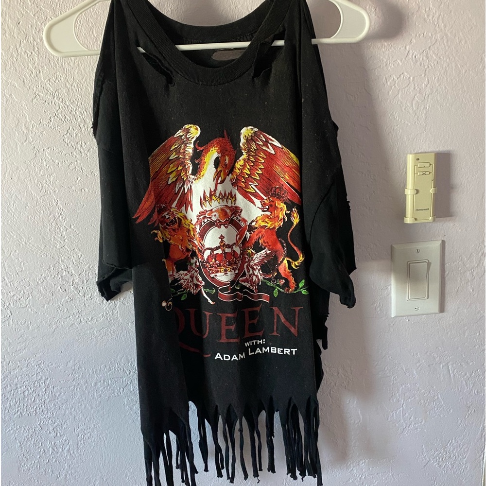 Queen with Adam Lambert Top